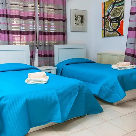 Villa 6 Bdr With Tennis Court Paphos