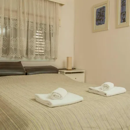 6 Bdr With Tennis Court Paphos